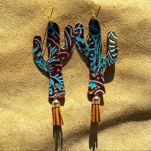 Cactus leather earrings
